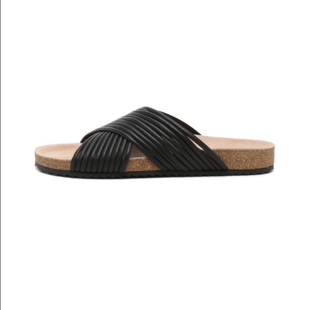 Loeffler Randall Petra Nappa black side, size 10